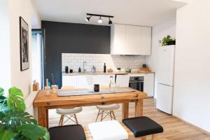 Central Park Apartments - Terrace