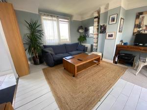 DERNIER ETAGE TERRASSE Pte St Coud