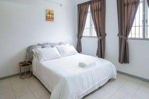 Jovial Modern Stylish Townhouse 8pax - BM Icon City