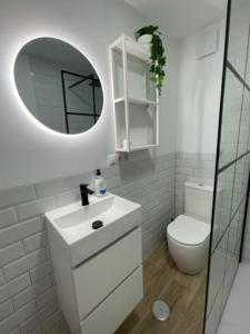 LUMINOSO APARTAMENTO CON VISTAS AL MAR