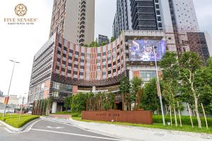 Millerz Square Kuala Lumpur, Travelet
