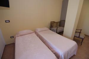 Basic Triple Room