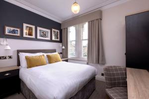 Cosy Double Room room in Hotel St George
