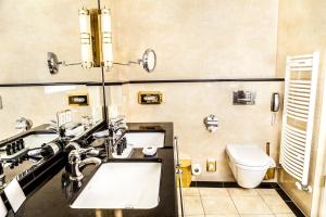 Executive Junior Suite room in Hotel Suitess