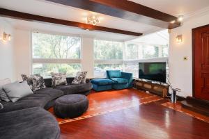 RentMySpaHome with Swimming Pool Hottub and Sauna