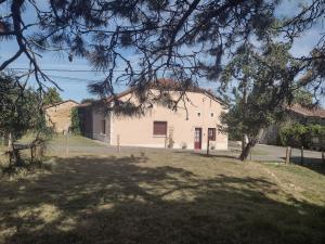 La Maison des Roses 1-Bed House in Genouille