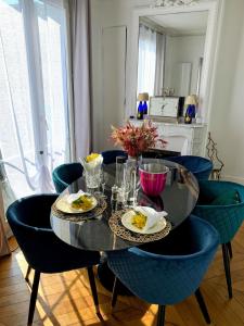 Central Paris Elegant Apartment near the Eiffel Tower and Invalides