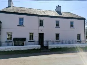 Bryn Capel, Gwynfe - Gwynfe