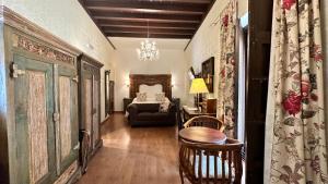 Suite with Spa Bath room in El Rey Moro Hotel Boutique