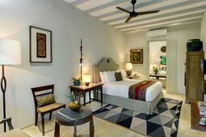 Room & Vespa 3 - Relaxing Stay Center Seminyak
