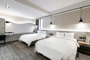 Phòng Gia Đình - Không Có Chỗ Đỗ Xe, Nhận Phòng Sau 3:00 Chiều (Family Room - Parking Excluded, Check-In After 3:00 PM)