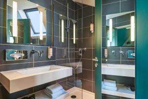Hotels Mercure Paris Tour Eiffel Pont Mirabeau : photos des chambres