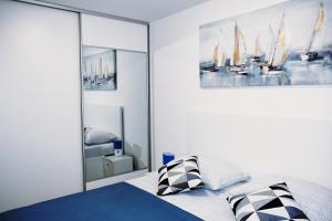 Spacious apartment with outdoor space and parking
