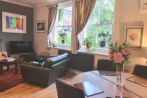 Highgate Maisonette with Roof Terrace