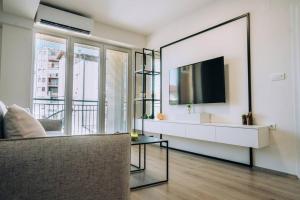 The White Lotus Apartment