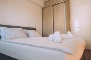 The White Lotus Apartment