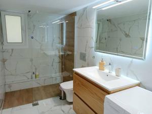 Blossom House Marousi & Parking