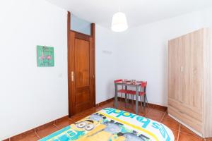 Oceanfront Rainbow Costa Adeje 14V35