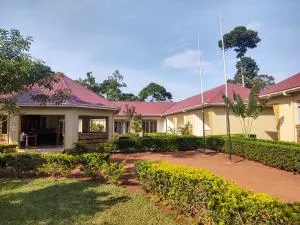 Lycklama Guesthouse - Kangulumira