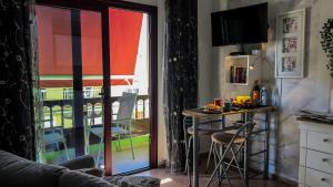 One-Bedroom Apartment with Balcony (2 Adults) room in Apartamentos Mesa