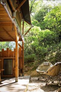 Campings TENTE ECUREUIL 2 PERSONNES (CAMPING LOU CANTOU CEVENOL) : photos des chambres