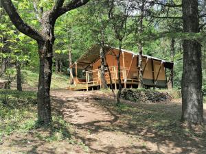 Campings Tente RENARD 5 PERSONNES CAMPING LOU CANTOU CEVENOL : photos des chambres