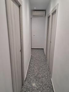 Altamira White & Bright