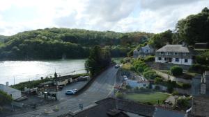 Admirals Apartment 'As seen in Beyond Paradise ' sleeps 6 adults - Apartments, Looe