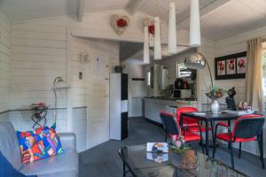 Chalet op een rustig park in de natuur