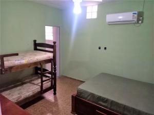 Ubatuba Beach House - Bilhar, Churrasqueira, e Suíte com Ar a 350m da Praia