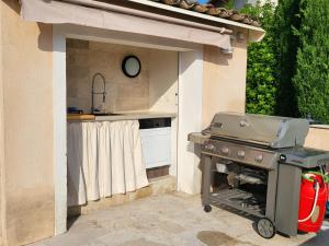 Rez-de-Villa "Clos Saint-Sauveur" modern and chic, 160m2, swimming pool, terrace