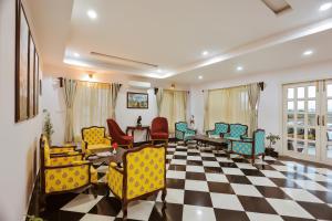 Revaas Lake View Boutique Stay