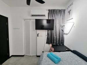 Contemporary 2R2B Studio 10 minutes from KLCC
