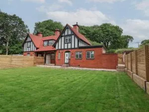 2 Golf Links Cottages - Kelsall