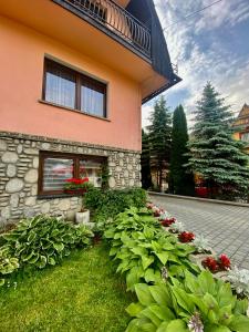 Pokoje z własnymi aneksami kuchennymi - Zbigniew Lassak