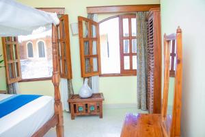 Baharini beach cottage