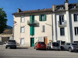 Joli appartement dans une maison ancienne - Sorgeat