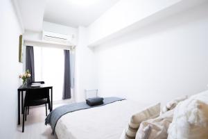 walk to Higahsi Shinjuku sta. LoL