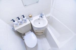 walk to Higahsi Shinjuku sta. LoL