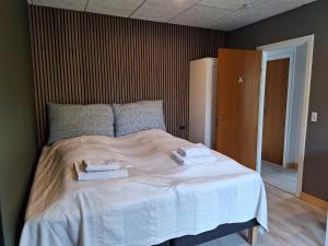 Double or Twin Room with Shared Bathroom room in EngholmBB