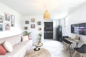 Appartements L'AUTHENTIQUE *STUDIO *PARKING PRIVE* *WIFI*CALME : photos des chambres