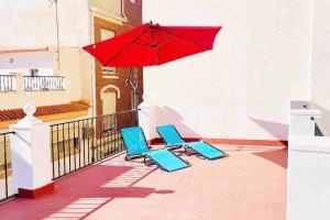 4 Bedroom House in City Centre with Your Own Private Roof Terrace