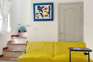 4 Bedroom House in City Centre with Your Own Private Roof Terrace