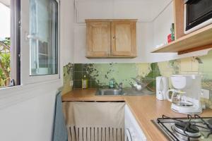 Studio aménagé avec terrasse