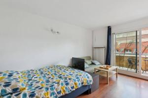 Studio aménagé avec terrasse