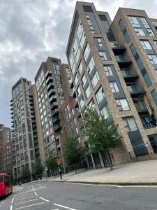 Santina Apartments - 克罗伊登