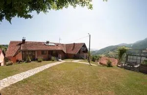 Sonnen Brijeg - Dakići Sonnen Brijeg - Dakići