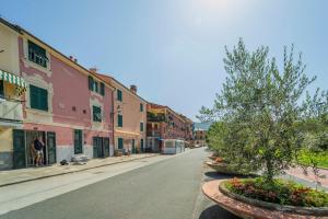 106 - Casa di Alice, fronte vista mare,20metri spiaggia