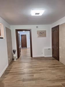 Leśny Dworek - Apartamenty SUPER z TV i salonem kominkowym