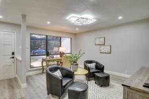 11 Mi to Six Flags! Poolside Oasis in Bedford